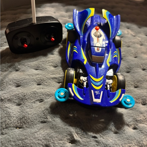 Scan2Go Blue Remote Control Race Car - Picture 3 of 4